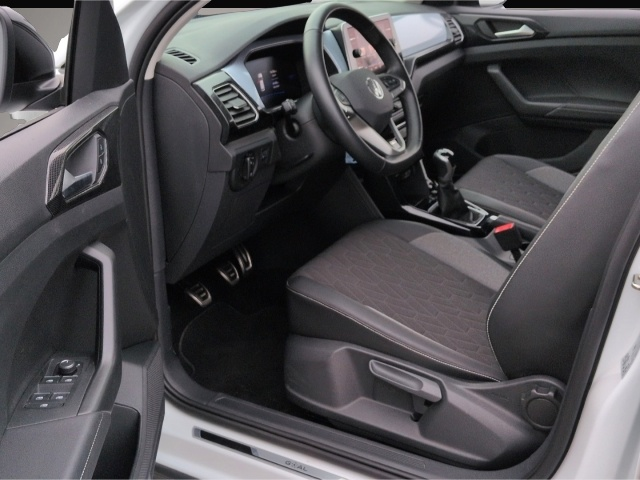 Bild 5 Volkswagen T-Cross GOAL 1.0TSI*AHK LED ACC Navi digCock SHZ