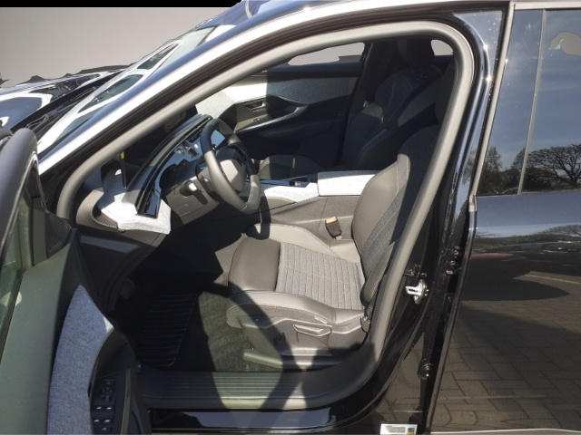 Bild 7 Peugeot 5008 Allure HYBRID 145 e-DSC6 PANO CarPlay PDC K