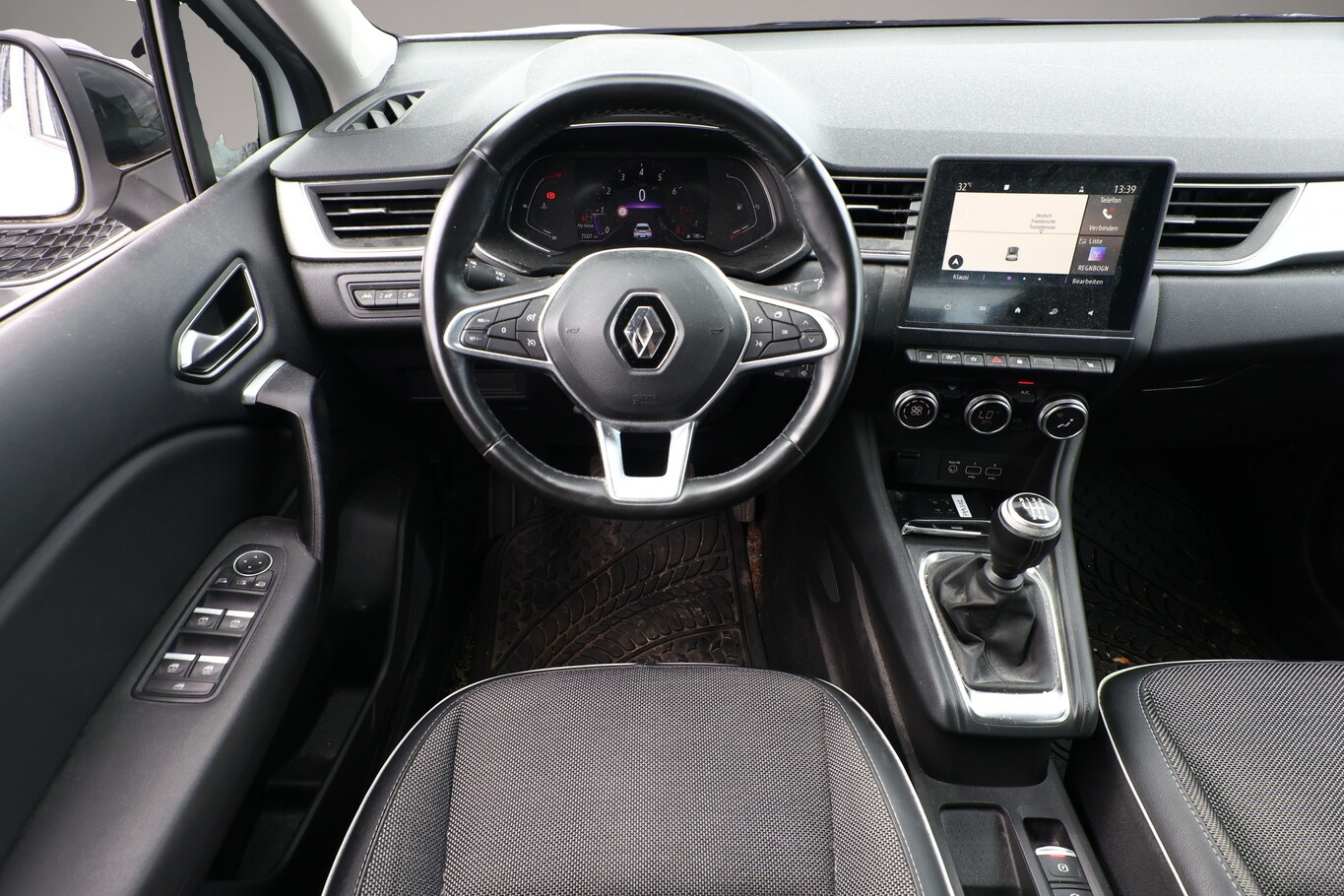 Bild 6 Renault Captur II 1.3 TCe 130 Intens LED Nav PDC Kam SHZ