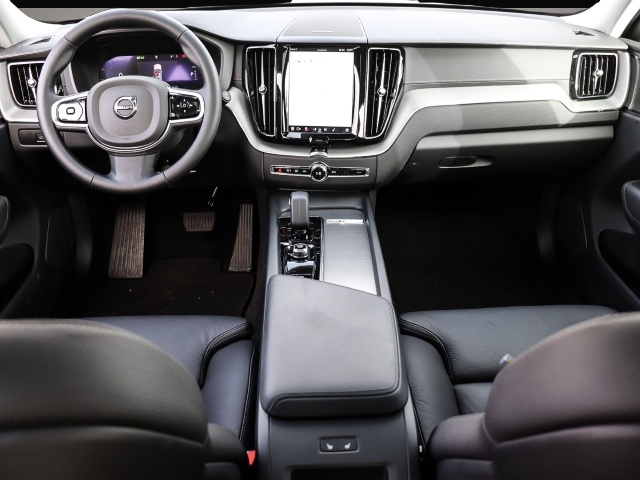 Bild 4 Volvo XC60 Ultra Dark Recharge Plug-In Hybrid AWD T8 T