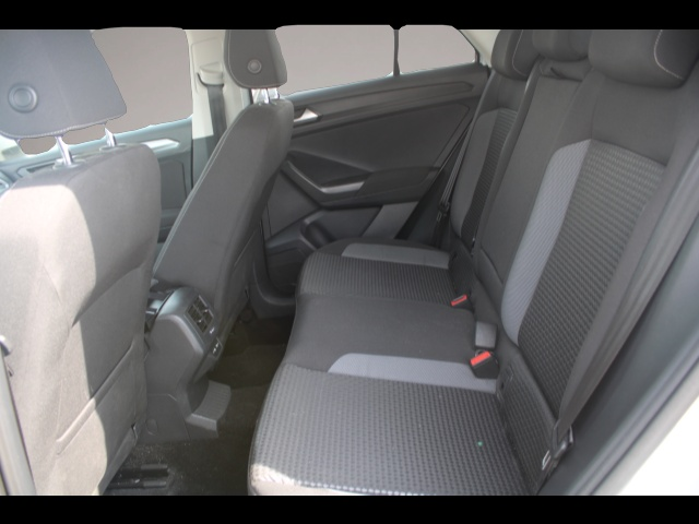 Fotografie 5 des Volkswagen T-Roc 1.5 TSI DSG Active Standhzg/ACC/Einparkhi