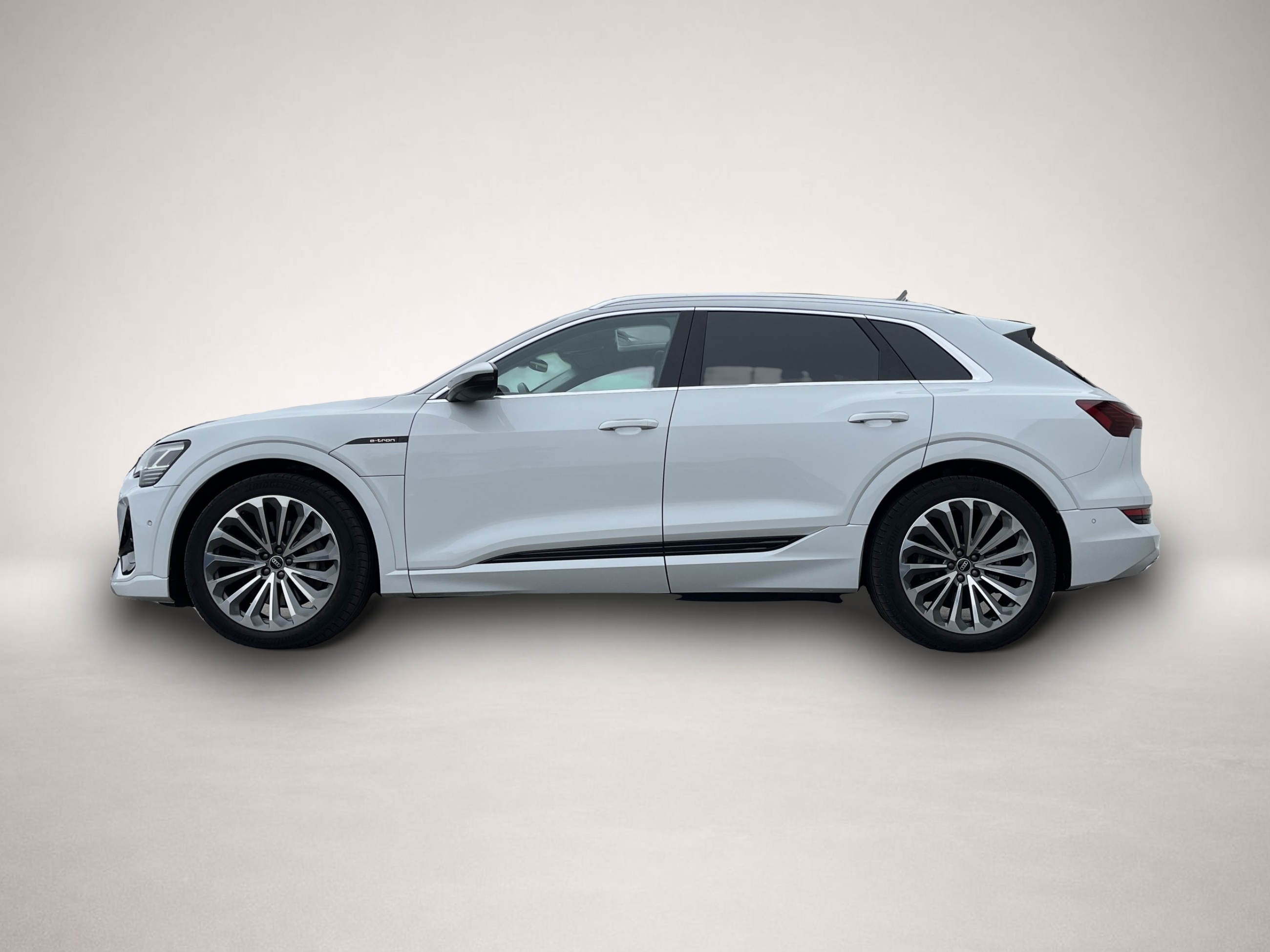 Fotografie Audi e-tron 50 S-Line 186¤ m.20% Anz. 21 Zoll HeadUp