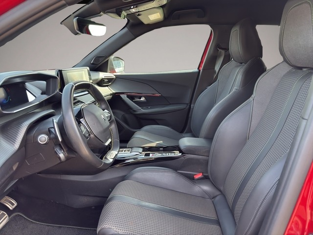 Bild 7 Peugeot 2008 GT 1.2 PureTech 130 LED+CARPLAY+NAVI+SITZHZ