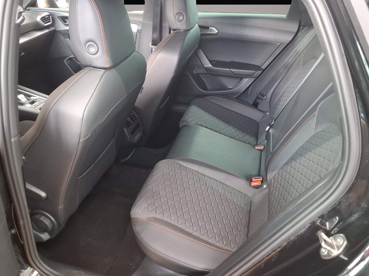 Bild 4 Seat Leon SP 2.0 TDI DSG FR ab 199.- EUR mtl. 1000.-