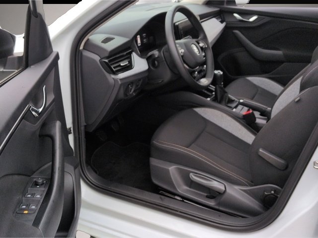 Fotografie 4 des Skoda Kamiq Selection 1.0TSI*LED R-Kam digCock Keyless