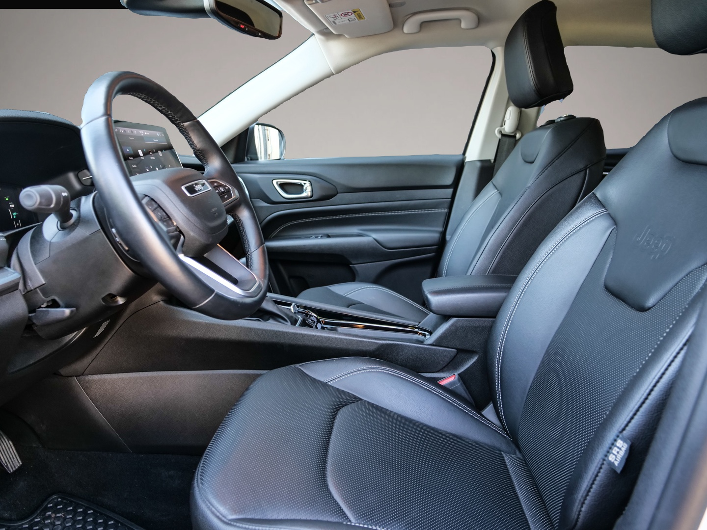 Bild 4 Jeep Compass S Plug-In Hybrid 4WD Navi Soundsystem 36