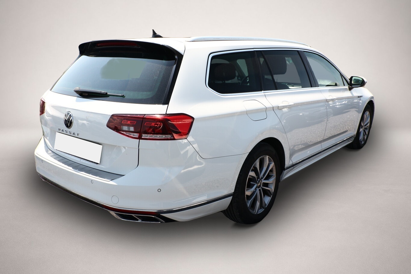 Bild 3 Volkswagen Passat Variant TDI 200 DSG Elegance R-line Nav