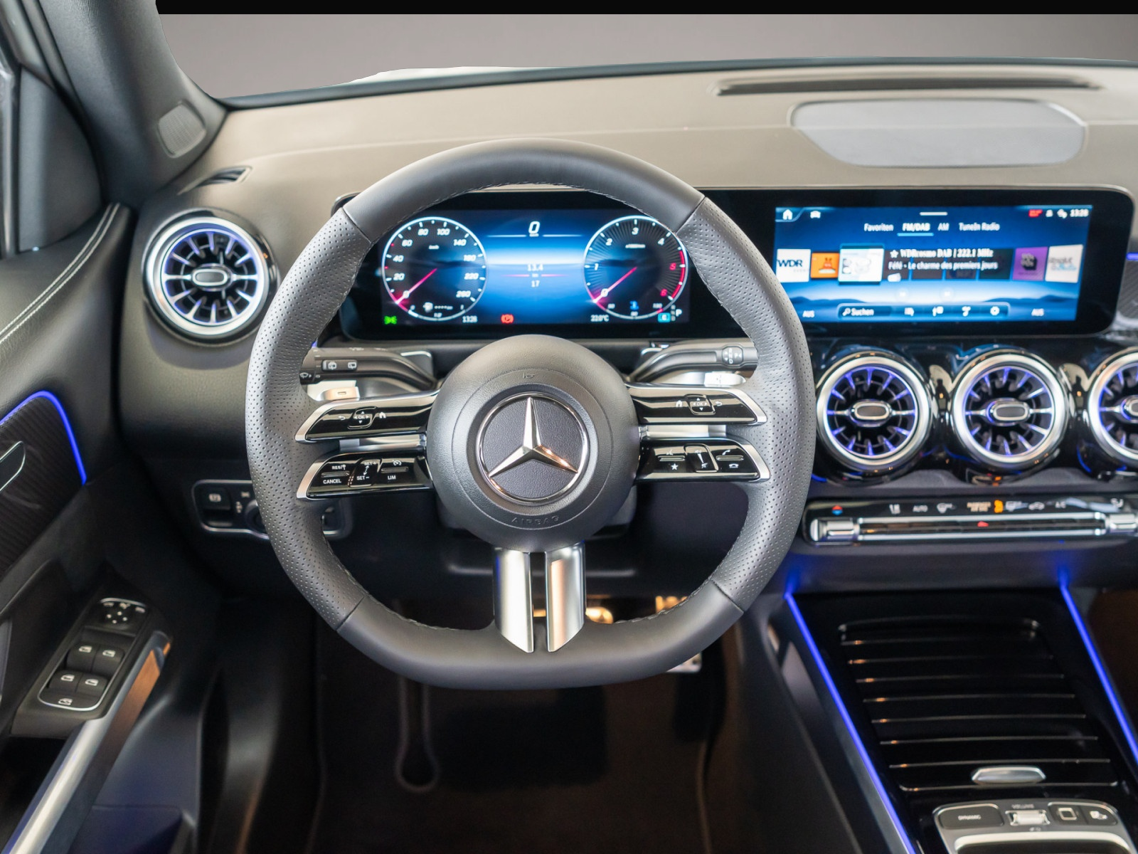 Bild 6 Mercedes-Benz GLB 200