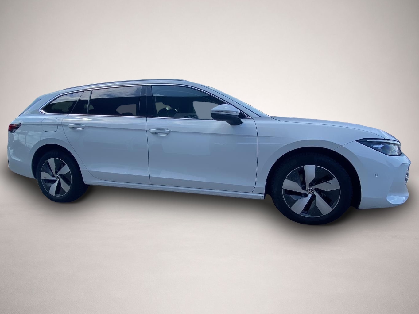 Bild 6 Volkswagen Passat Variant 1.5 TSI DSG Business AHK+APP-CONN