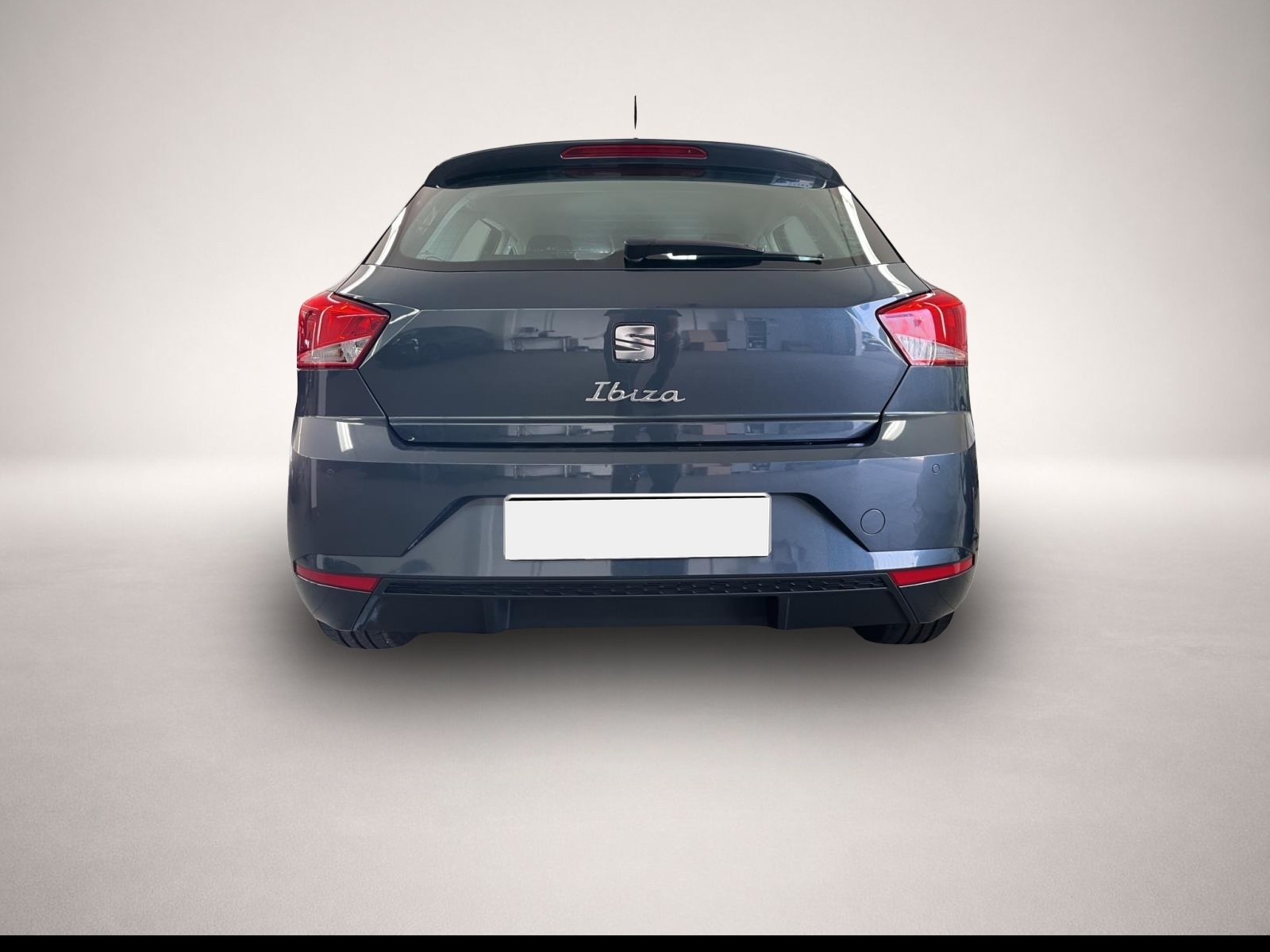 Bild 5 Seat Ibiza 1.0 TSI DSG Style Edition REAR VIEW FULL D