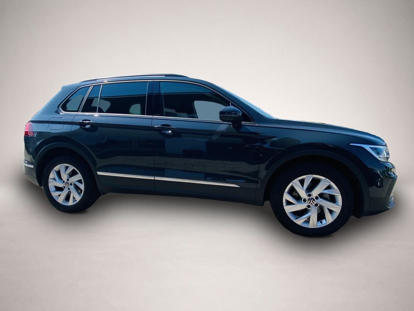 Fotografie 6 des Volkswagen Tiguan 1.5 TSI LIFE APP-CONNECT+NAVI+LED+DAB+LAN