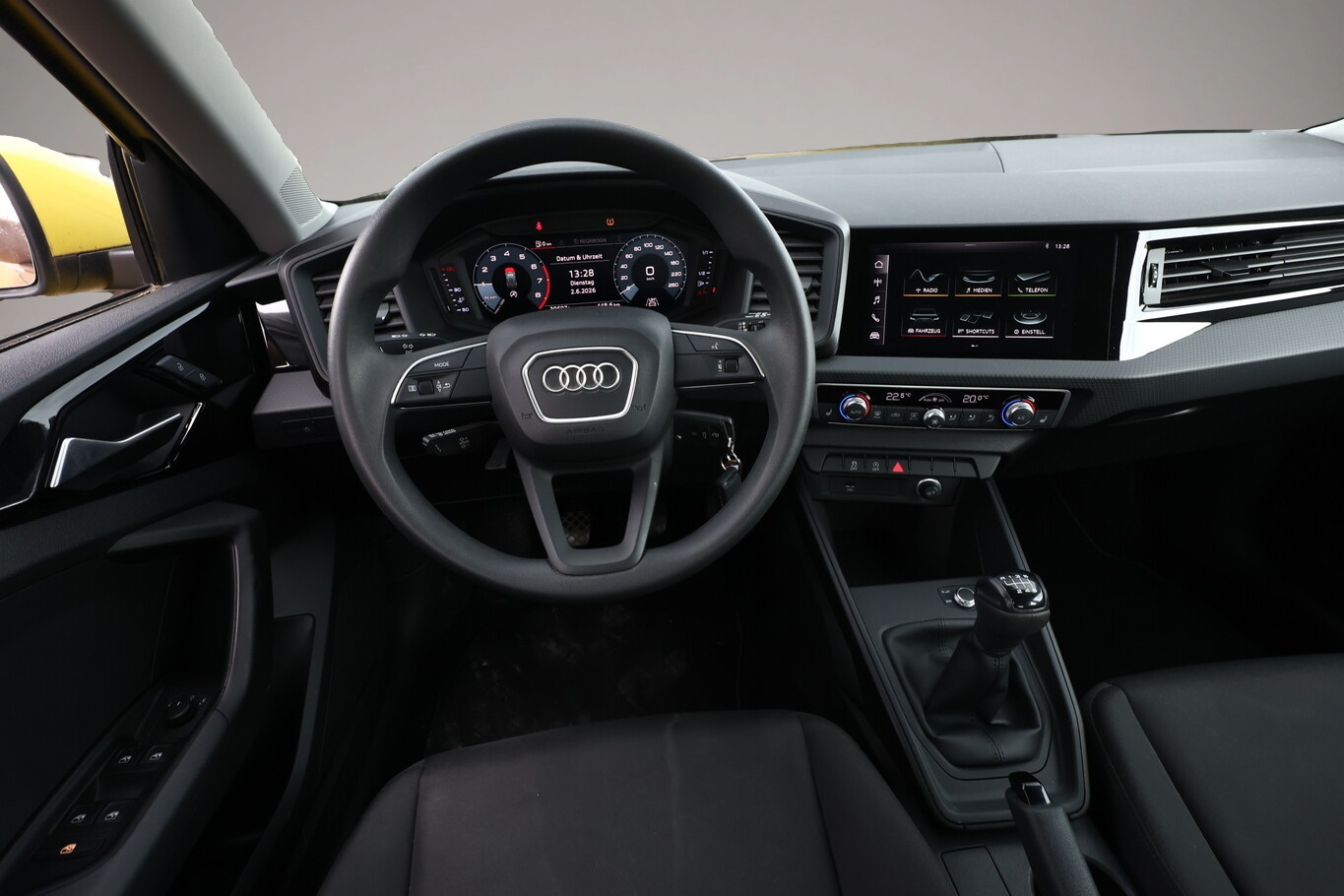Bild 6 Audi A1 Sportback 30 TFSI advanced PDC SHZ MMI+