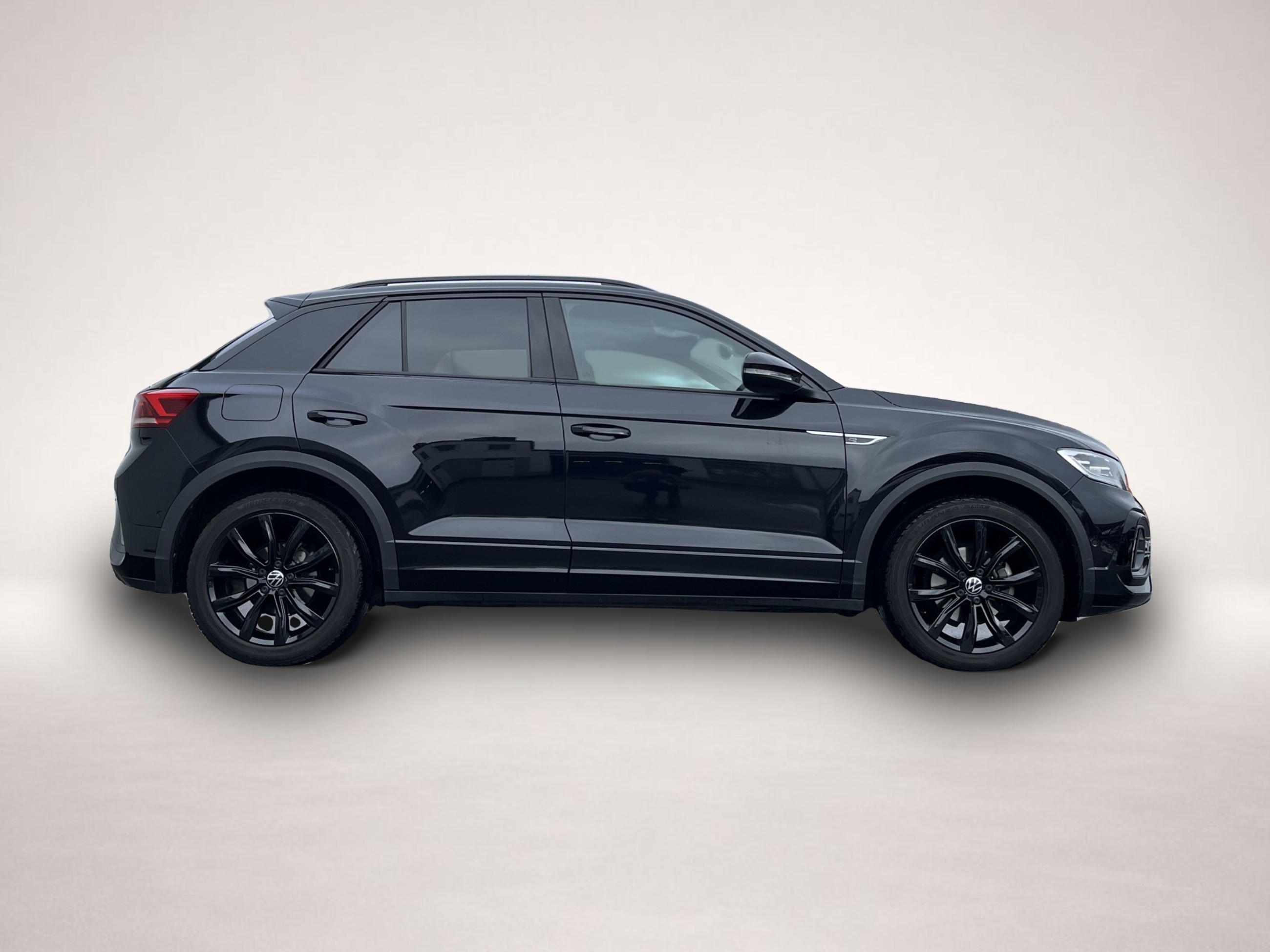 Bild 3 Volkswagen T-Roc 1.5 TSI R-Line Blackstyle STHZ Navi Travel