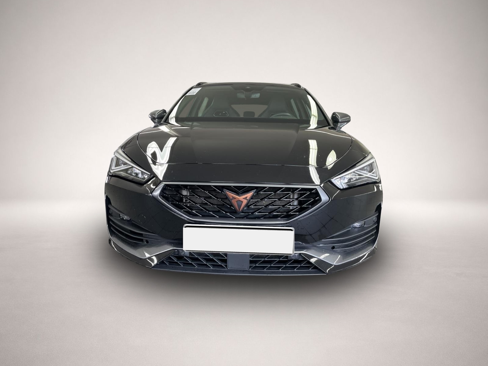 Fotografie 2 des Cupra Leon SP 2.0 TSI DSG 4Dr AB285EUR VZ AHK BEATS VI