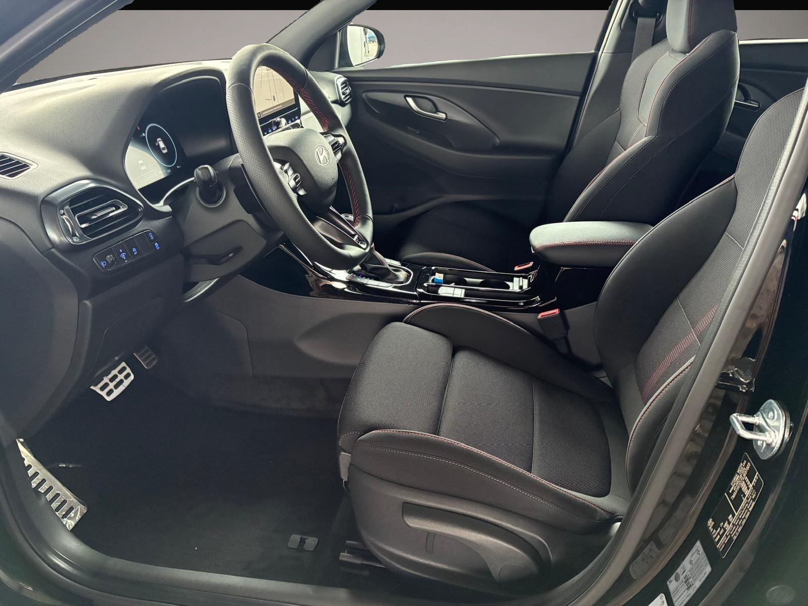Bild 5 Hyundai i30 N-Line Fastback DCT 1.5 T-GDI mHev / Navi /