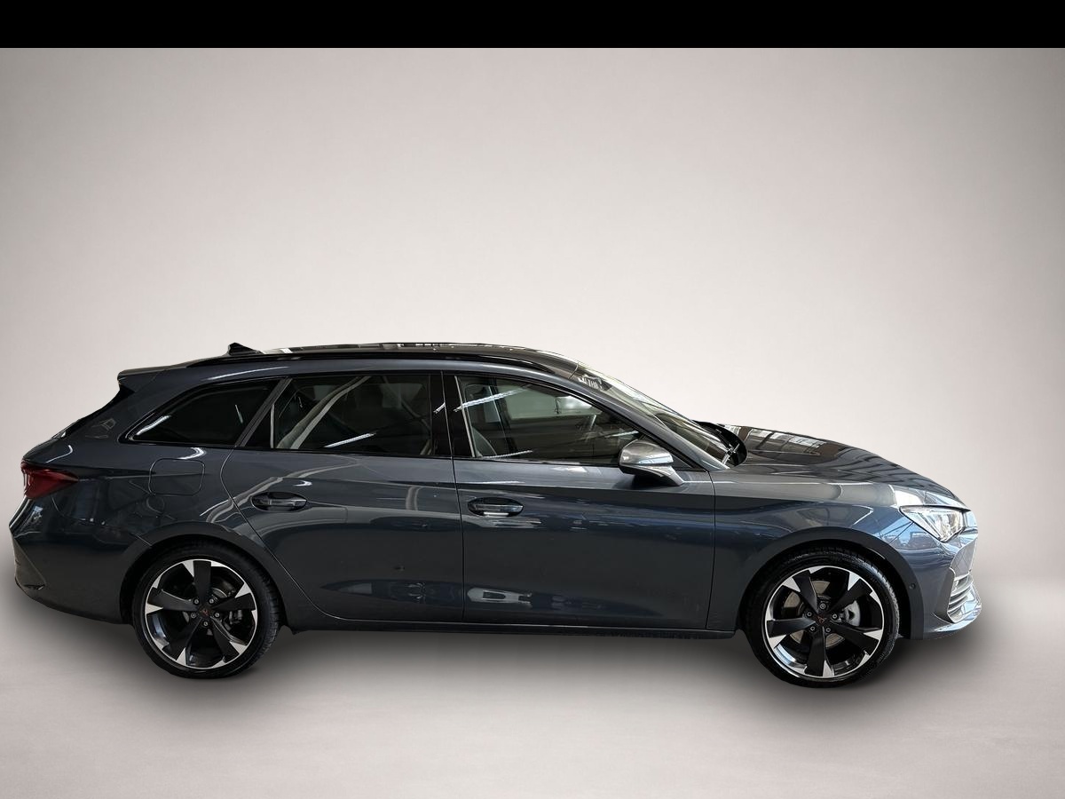 Fotografie 4 des Cupra Leon Sportstourer 1.4 e-HYBRID LED Virtual ACC R