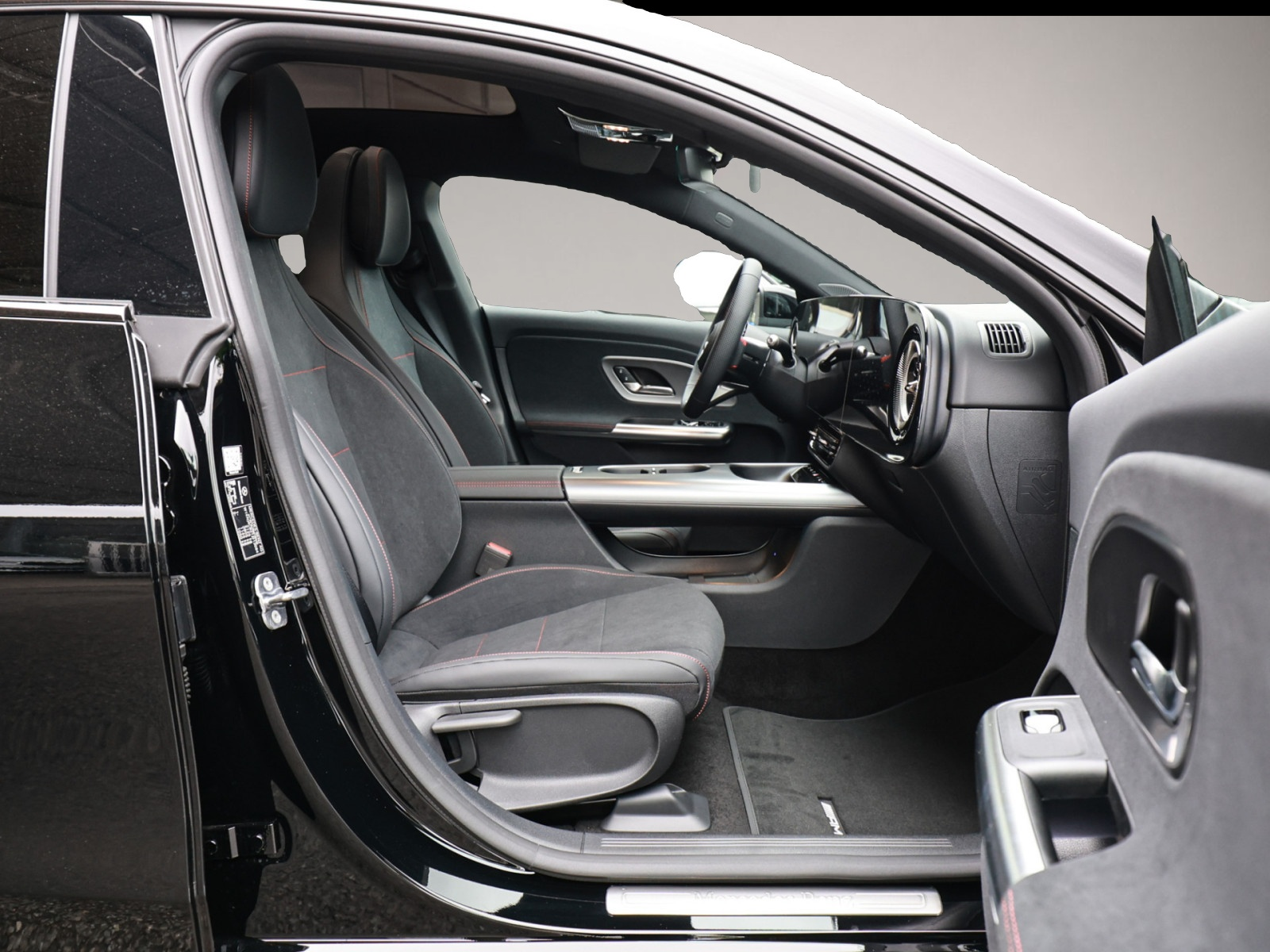 Bild 2 Mercedes-Benz CLA 180