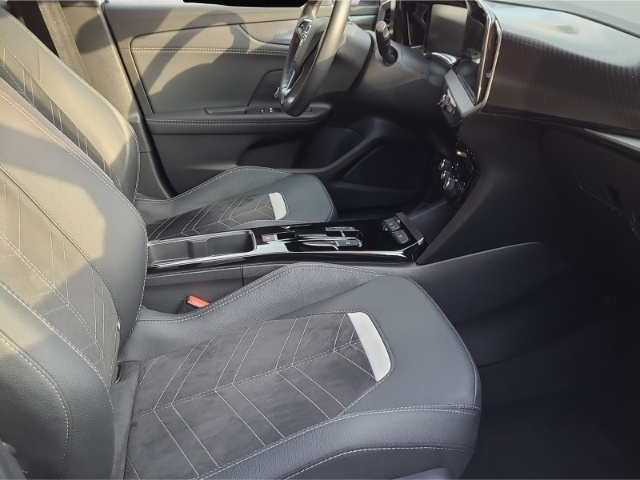 Bild 6 Opel Mokka-e e Ultimate Alcantara Digitales Cockpit A