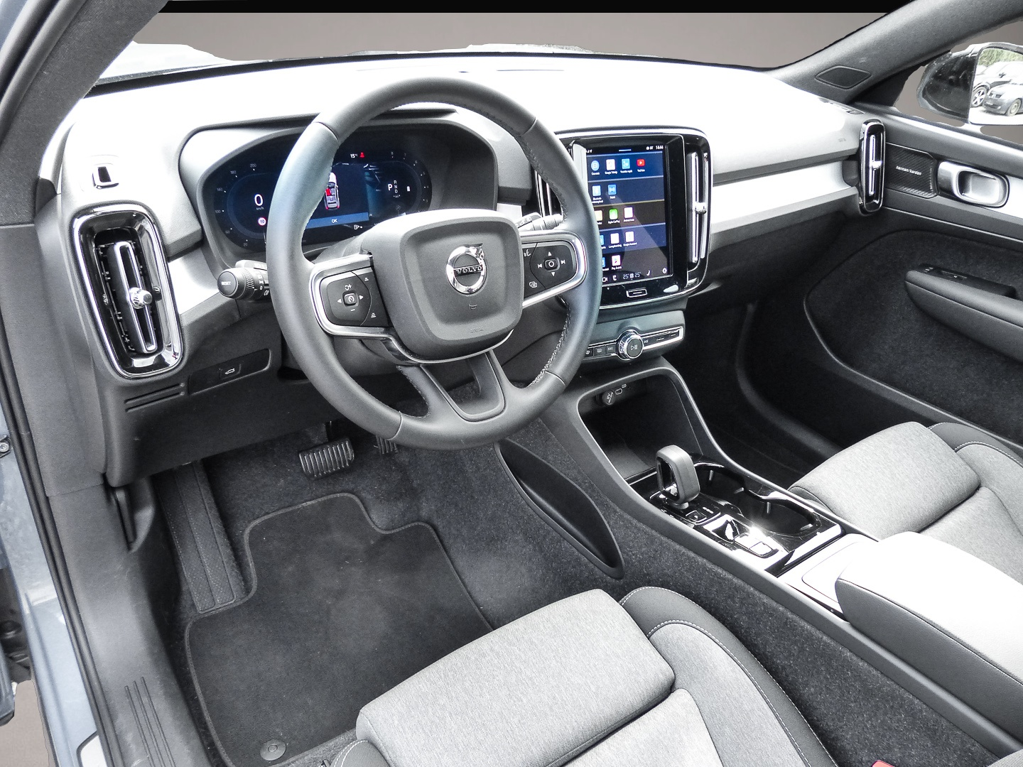 Bild 4 Volvo XC40 Plus Dark 2WD Digitales Cockpit Memory Sitz