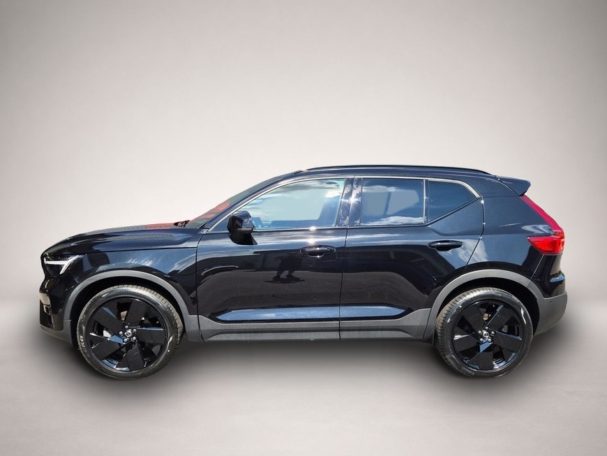 Bild 4 Volvo XC40 B3 B DKG Plus Black Edition Pano*RFC