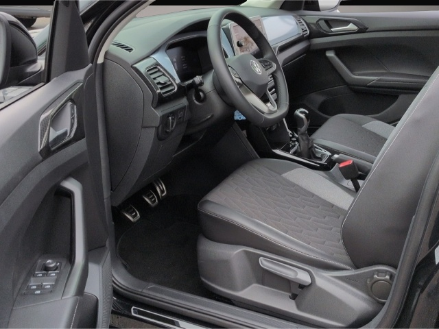 Fotografie 4 des Volkswagen T-Cross GOAL 1.0TSI*LED ACC digCockp SHZ AppConn