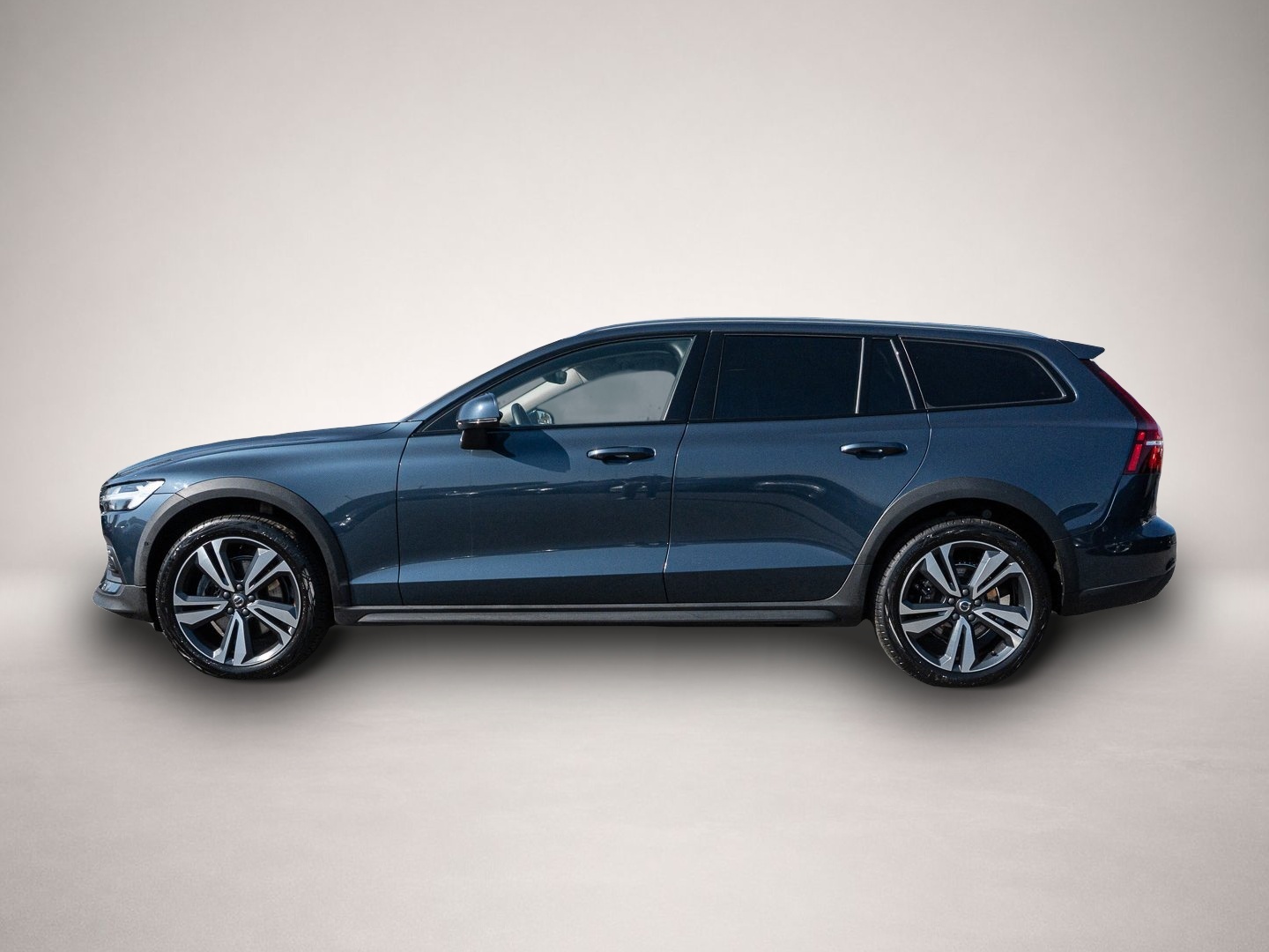 Bild 4 Volvo V60 Cross Country B4 (Diesel) AWD Plus Pano LED