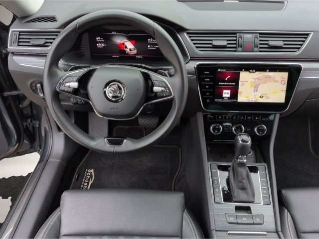 Bild 5 Skoda Superb Combi Premium Edition TDI*360°Ka Panodach