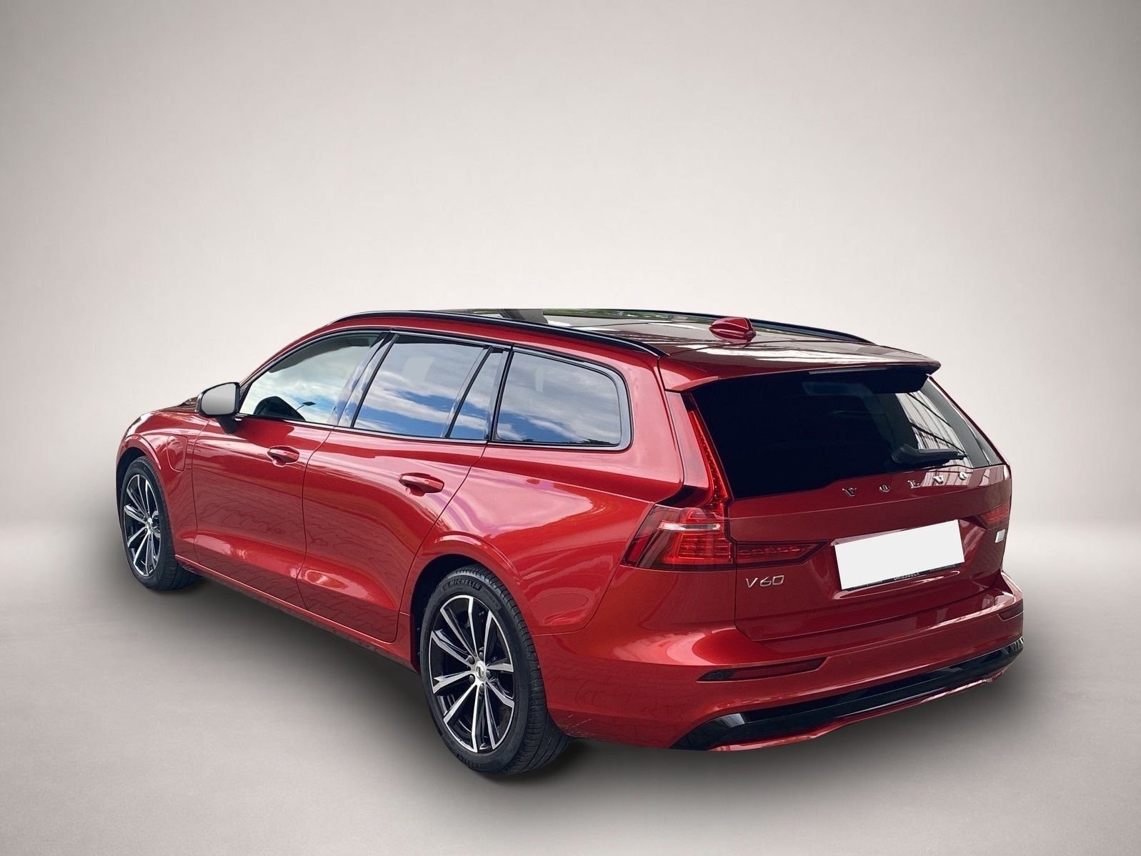 Bild 3 Volvo V60 Kombi T8 Ultimate Dark Recharge WiPa*LED*DAB