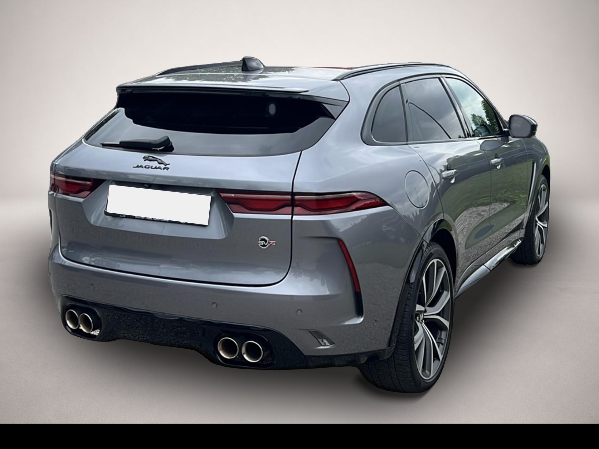 Bild 3 Jaguar F-Pace P550 AWD SVR