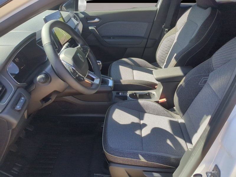 Bild 4 Renault Captur TCe 140 Techno Winterpaket+360°-Kamera