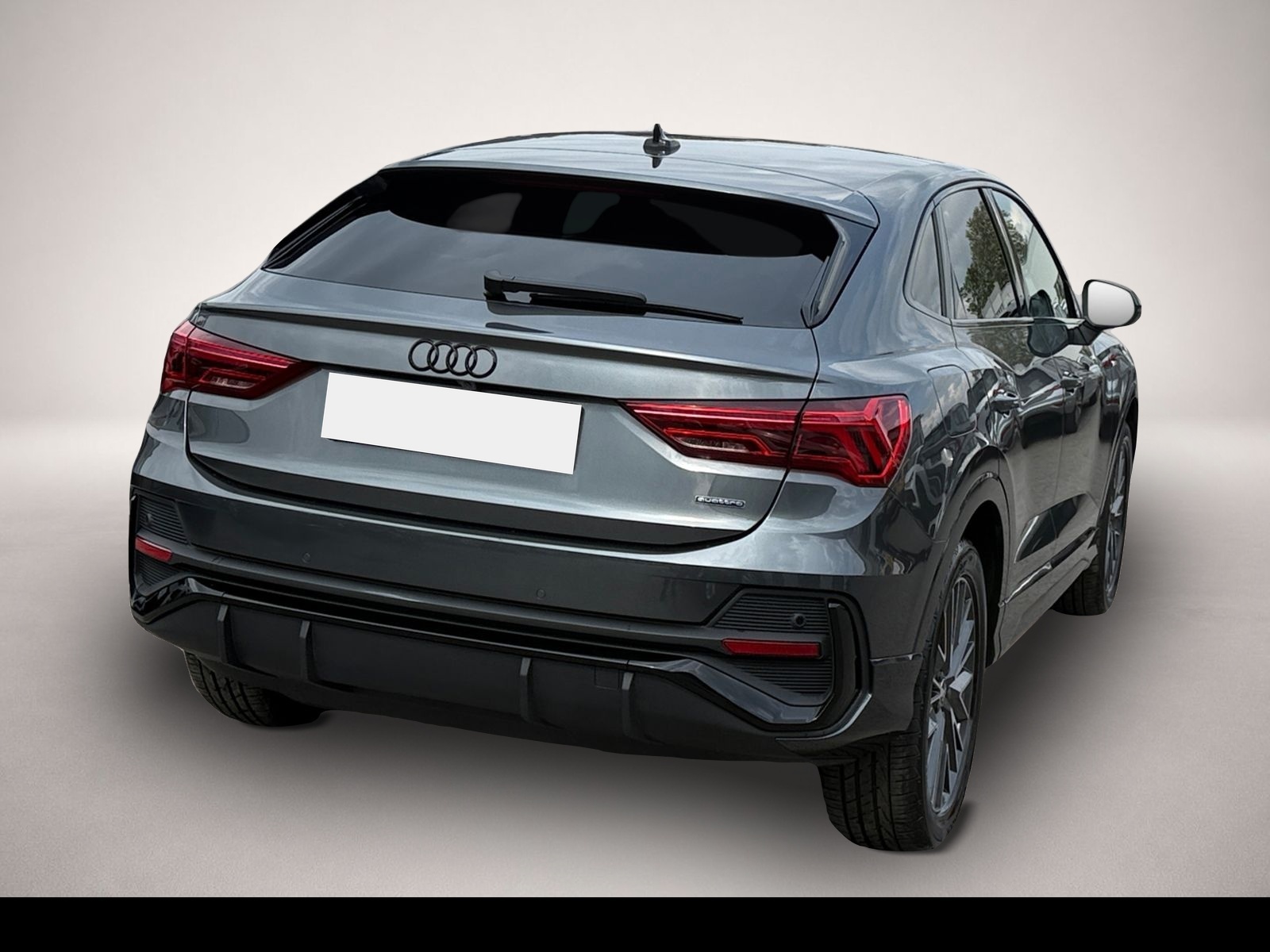 Bild 5 Audi Q3 Sportback 45 TFSI S-tronic qu. S-Line *Matrix