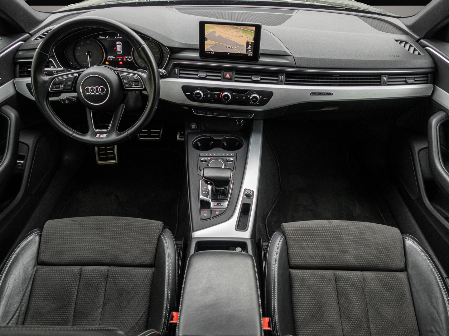 Bild 6 Audi quattro S4 Avant 3.0 TFSI quattro El. Panodach Navi Lede