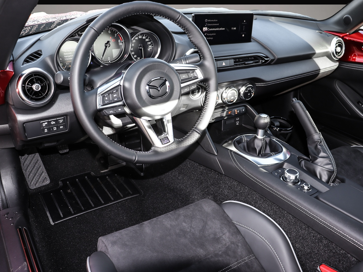 Fotografie 3 des Mazda MX-5 1.5L SKYACTIV-G 132 6MT RWD Homura EU6e