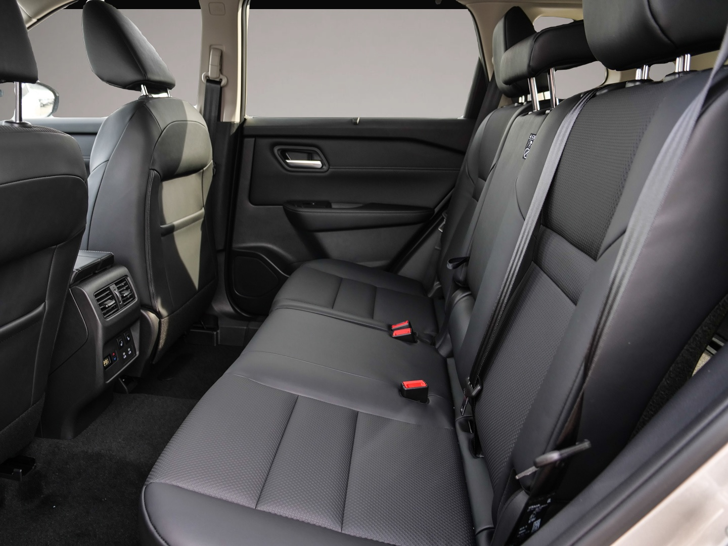 Bild 6 Nissan X-Trail N-Trek 1.5 VC-T e-POWER 204PS 4x2
