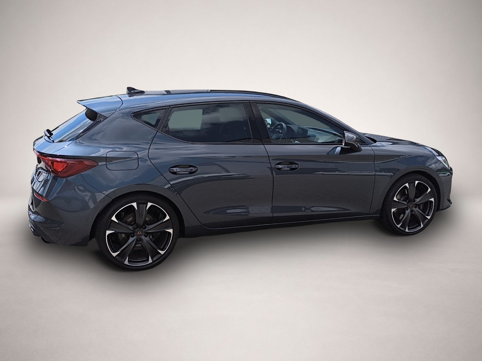 Bild 8 Cupra Leon 2.0 TSI DSG VZ CUP LED NAVI 19ALU ACC SHZ P