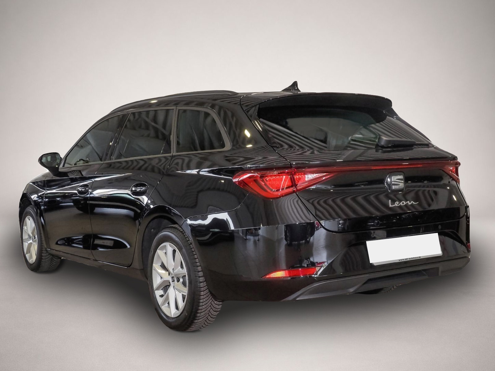 Bild 4 Seat Leon ST 2.0 TDI DSG Style-Audio Navi*Kamera*Matr