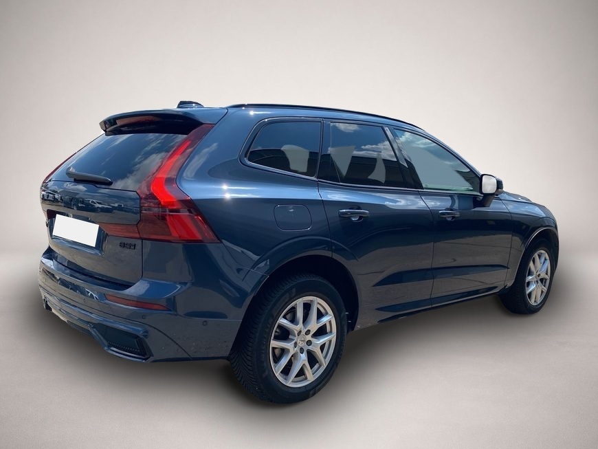 Bild 2 Volvo XC60 B5 B AWD Ultra Black Edition Pano*STDHZ*AH