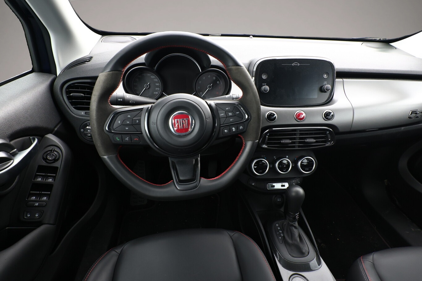 Fotografie 5 des Fiat 500X 1.5 GSE 130 DCT Dolcevita Sport LED Nav Kam
