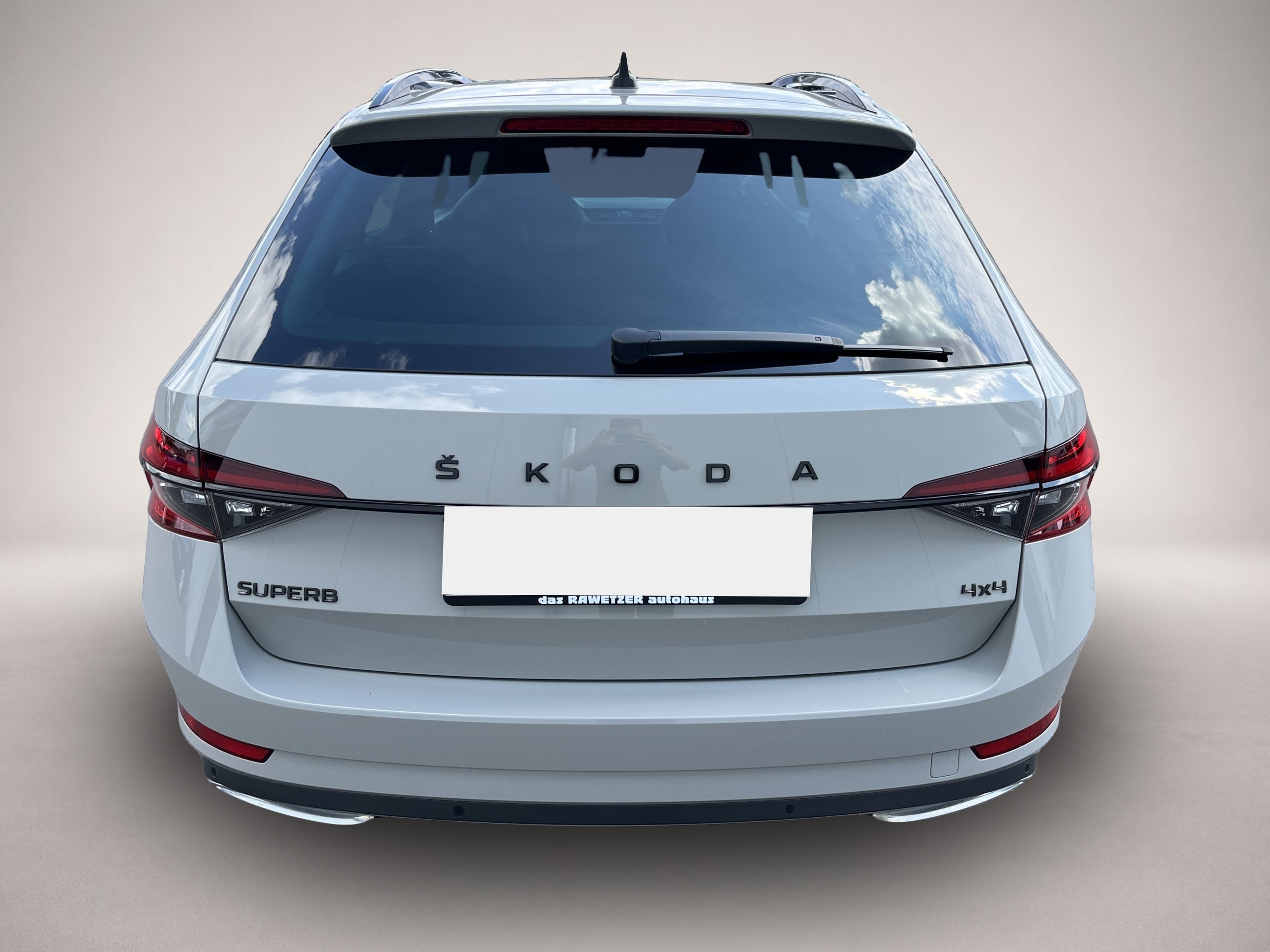 Bild 7 Skoda Superb Combi 2.0 TDI DSG 4X4 Sportline 213¤ m.20