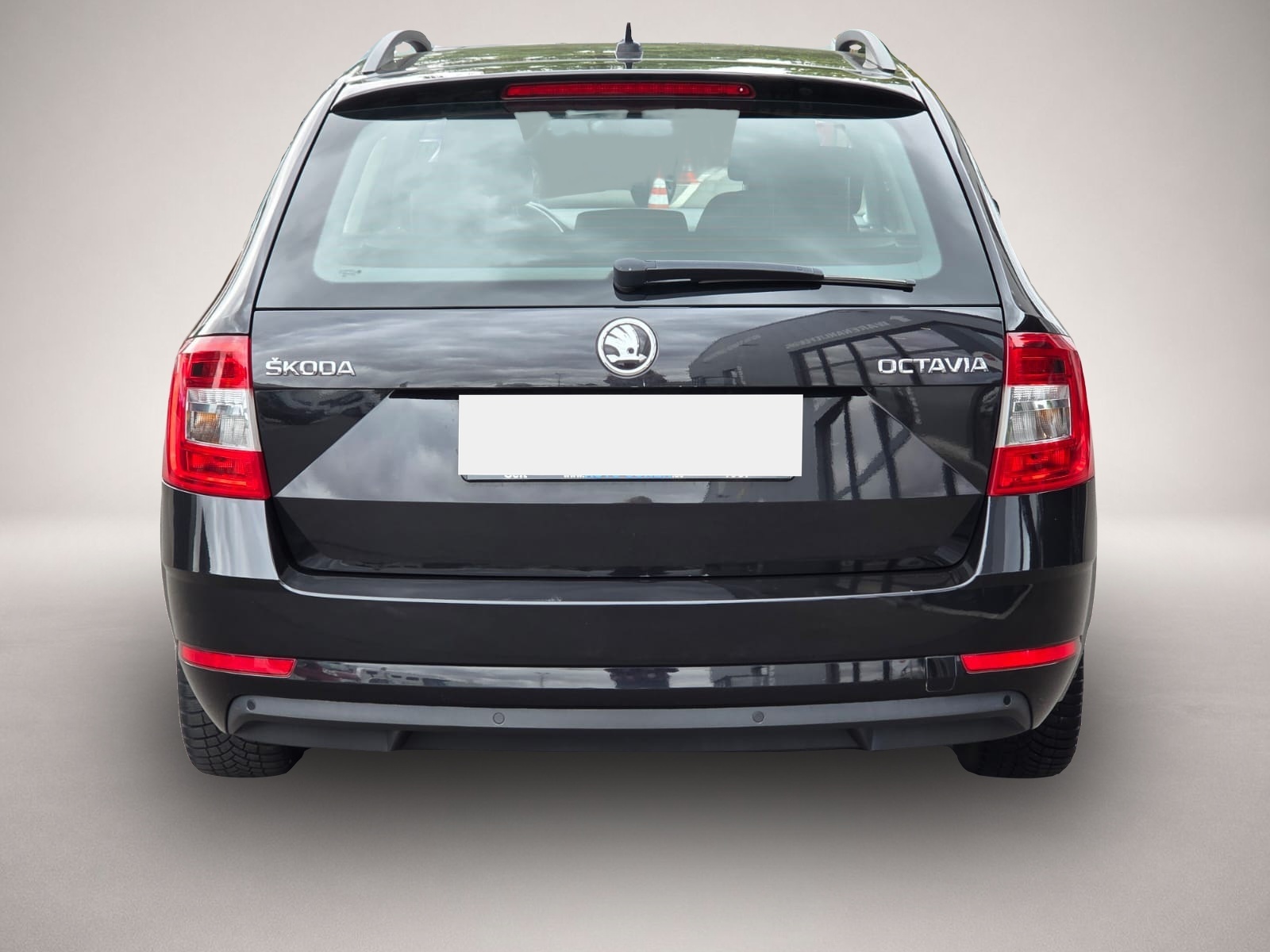 Fotografie 5 des Skoda Octavia TSI 1.0 Combi Tour+AHK+Sitzh.+Bluetooth