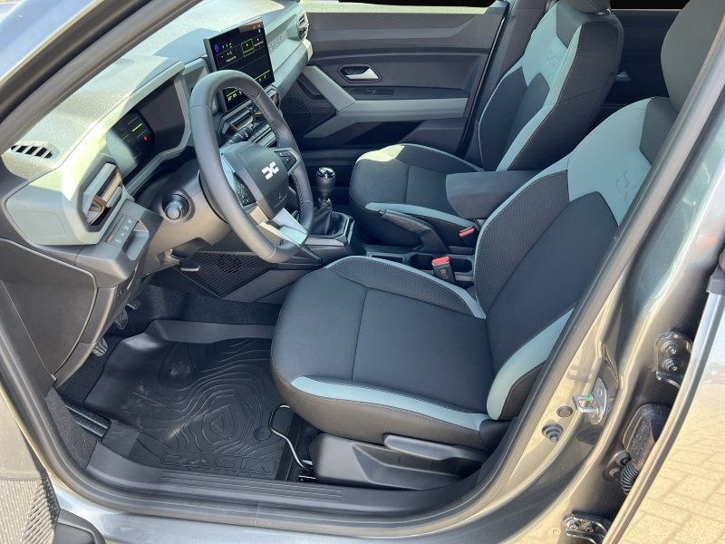 Fotografie 4 des Dacia Duster TCe 120 ECO-G LPG Extreme SHZ+RFK+LED
