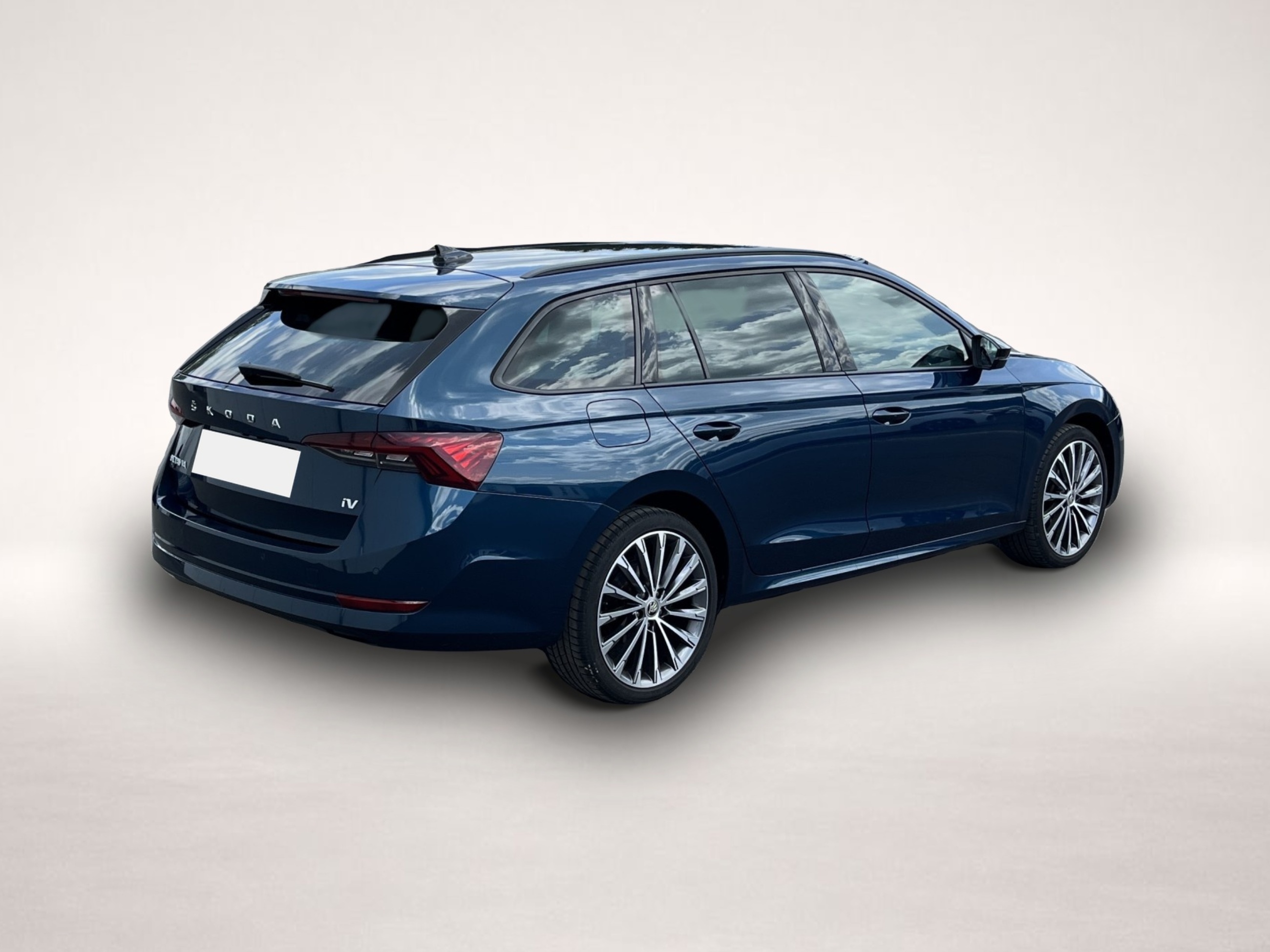 Bild 5 Skoda Octavia Combi 1.4 TSI e-Hybrid Style HeadUp Navi