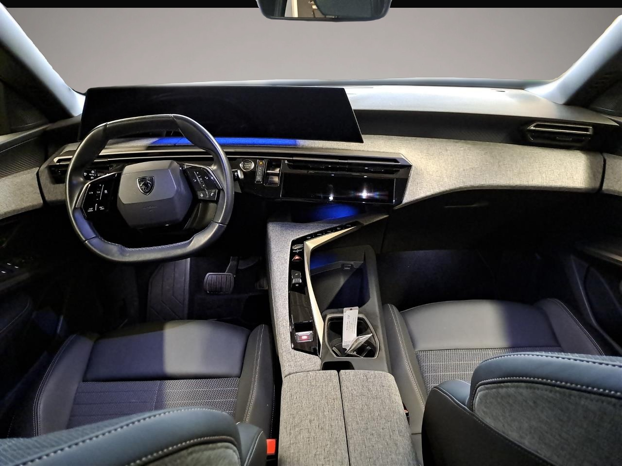 Bild 5 Peugeot 5008 Hybrid Allure AT Shz Navi Kamera 360