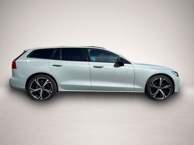 Bild 3 Volvo V60 T6 AWD Plus Dark Recharge ACC/BLIS/FSH/360°