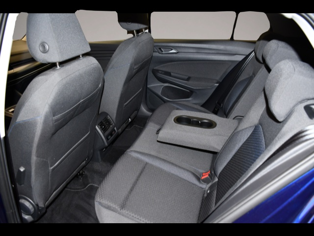 Bild 7 Volkswagen Golf 8 VIII 1.5 eTSI DSG United App-Connect/ACC