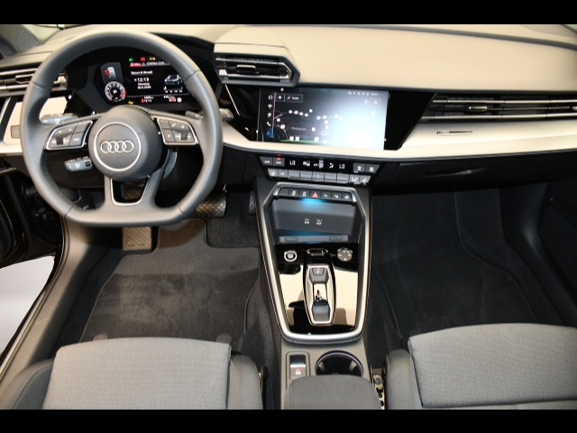 Fotografie 4 des Audi A3 Sportback 35 TFSI S tronic advanced AHK