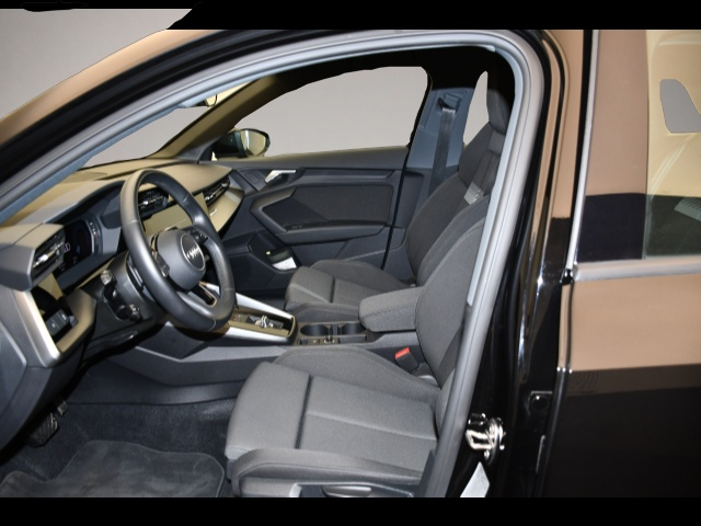 Bild 3 Audi A3 Sportback 35TFSI S tronic LED/VIRTUAL/SITZHZ/