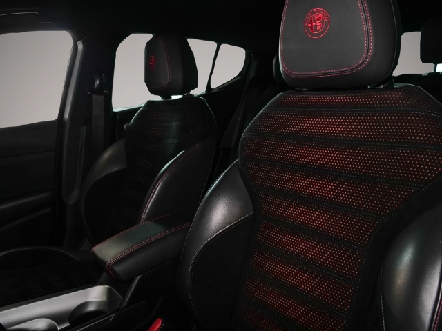 Bild 5 Alfa Romeo Tonale Edizione Speciale LED Sperrdiff. ACC El.