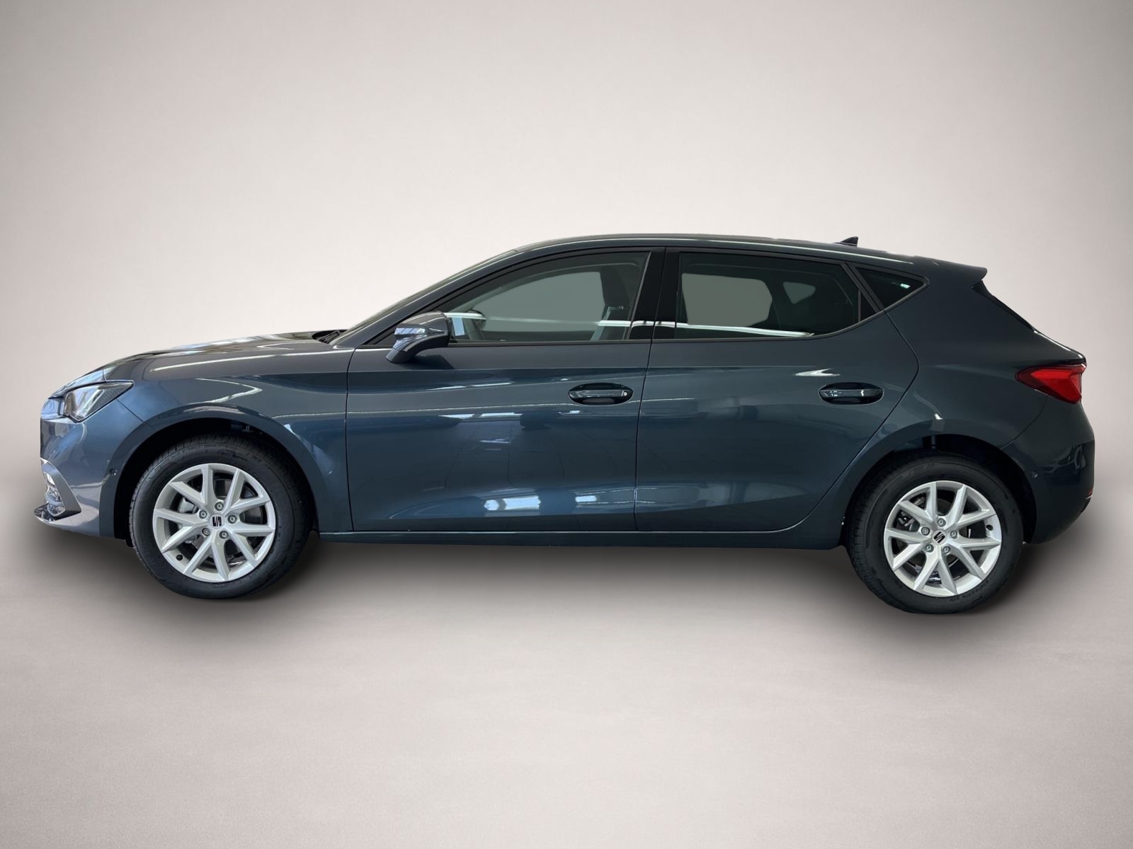 Bild 3 Seat Leon 1.5 eTSI DSG Road Edition KAMERA NAVI ACC