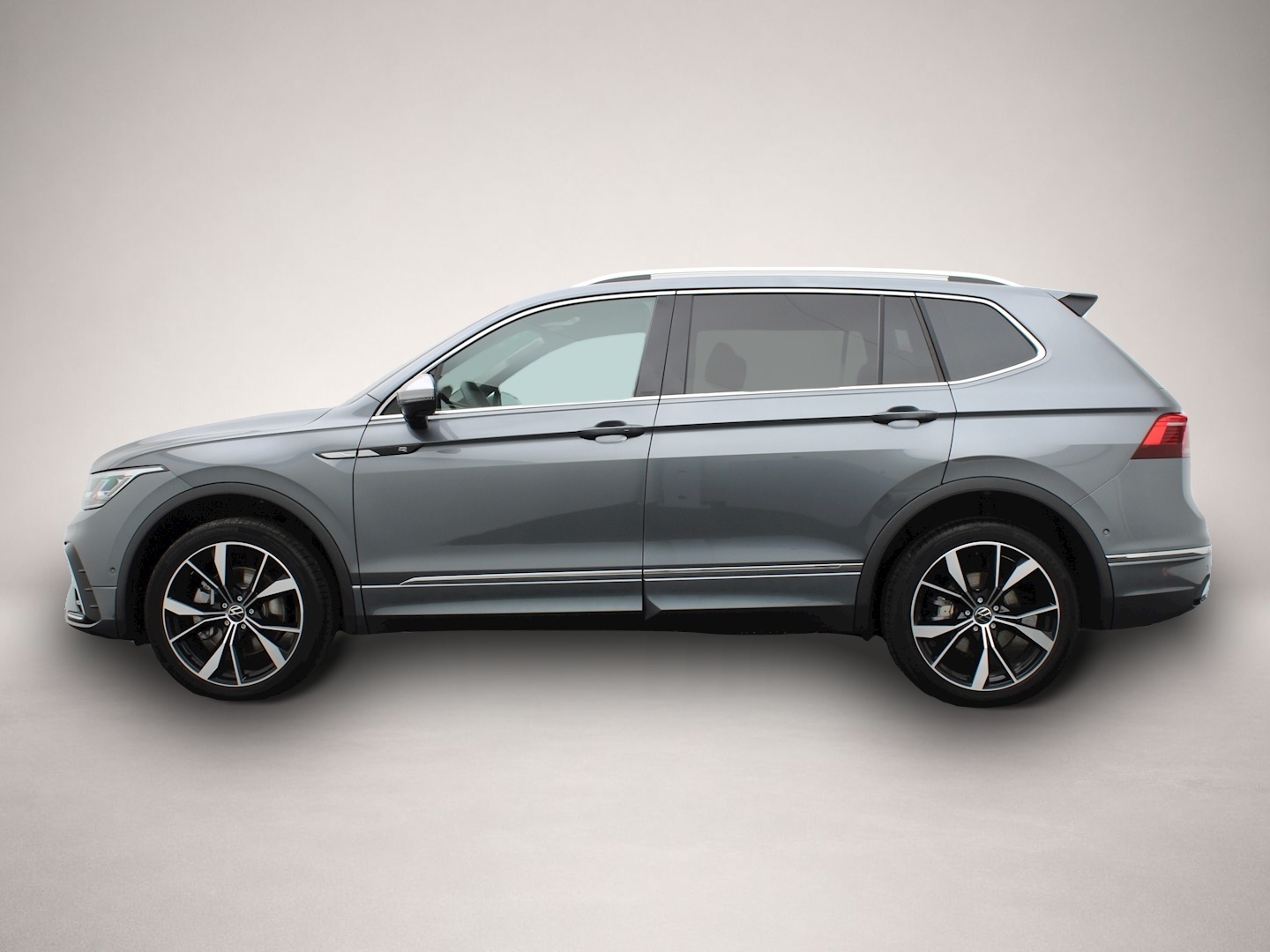 Bild 2 Volkswagen Tiguan Allspace 2.0 TSI DSG 4Mo. R-Line 7S. AHK